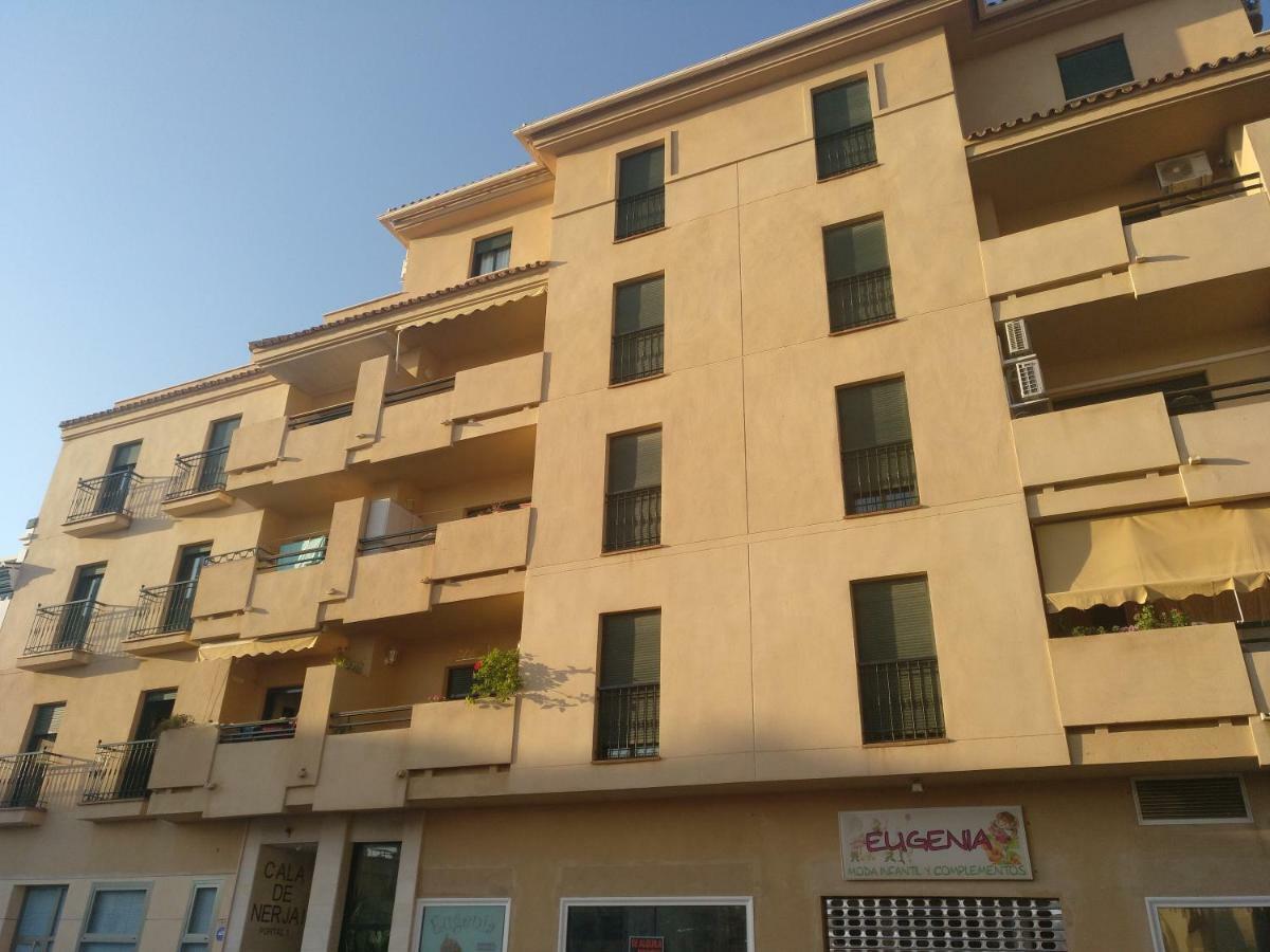 Apartamento Cala De Nerja-Lovely المظهر الخارجي الصورة