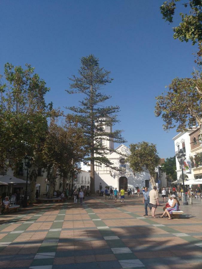 Apartamento Cala De Nerja-Lovely المظهر الخارجي الصورة